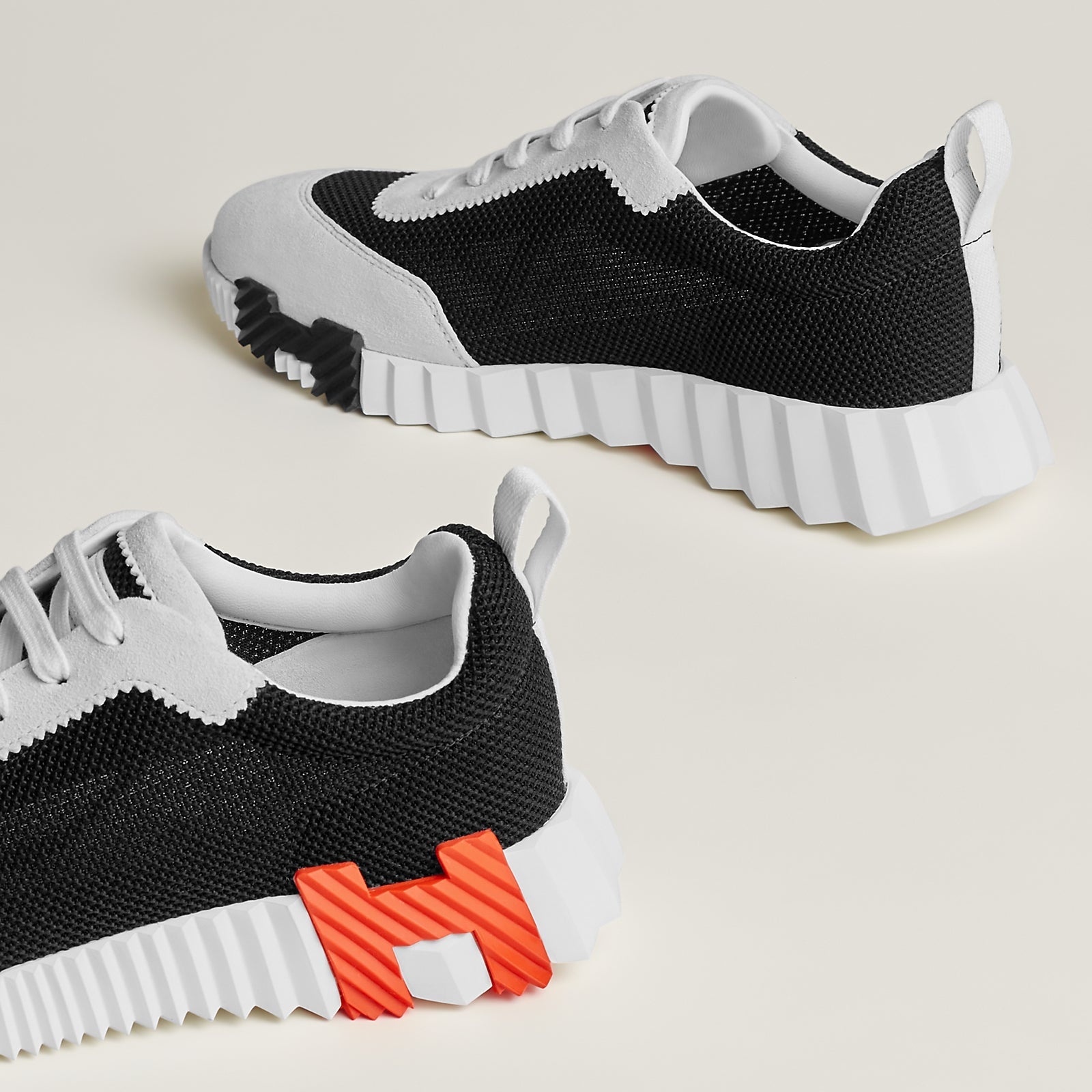 Hermès Bouncing sneaker 'Noir / Blanc'
